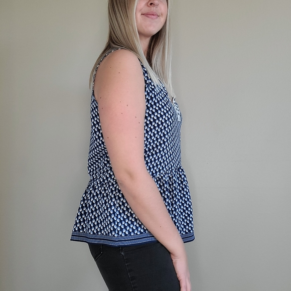 Max Studio Blue Pattern V-Neck Tank Top - Picture 11 of 12